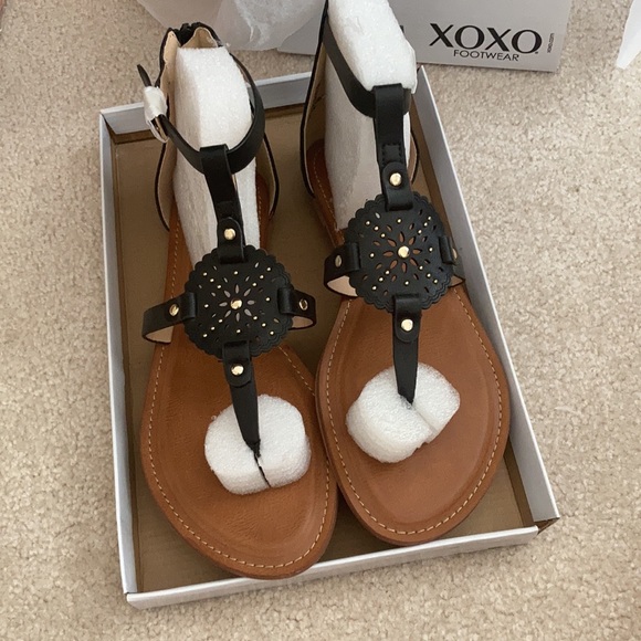 XOXO Remy sandals - Picture 2 of 4